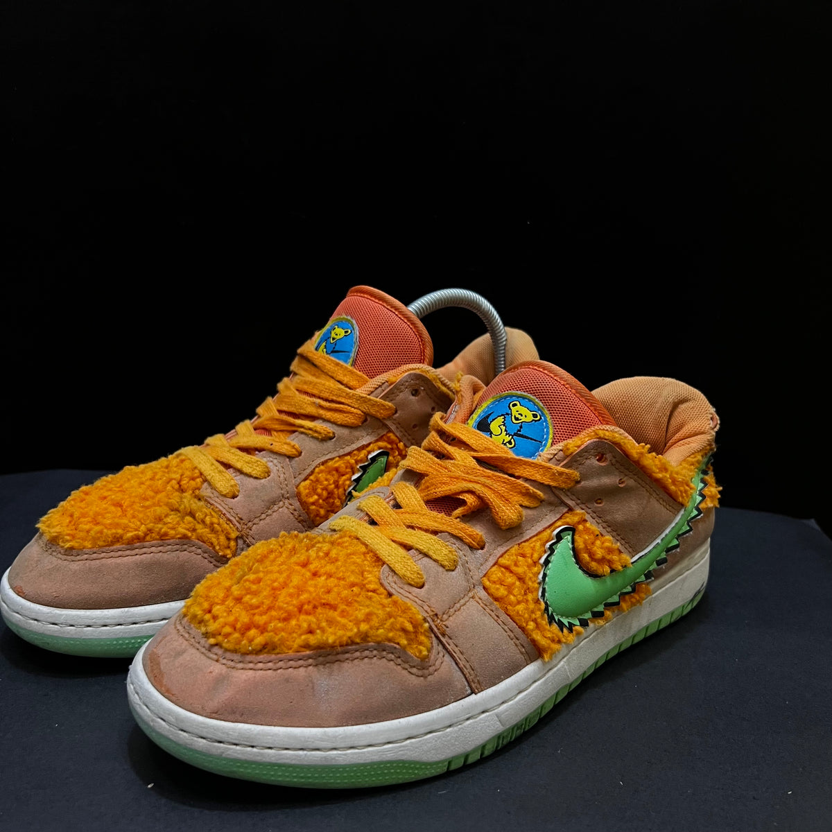 Nike SB Dunk Low Grateful Dead Bears Orange sneakers 🤩
Size 7 & 8 Pak 🇵🇰