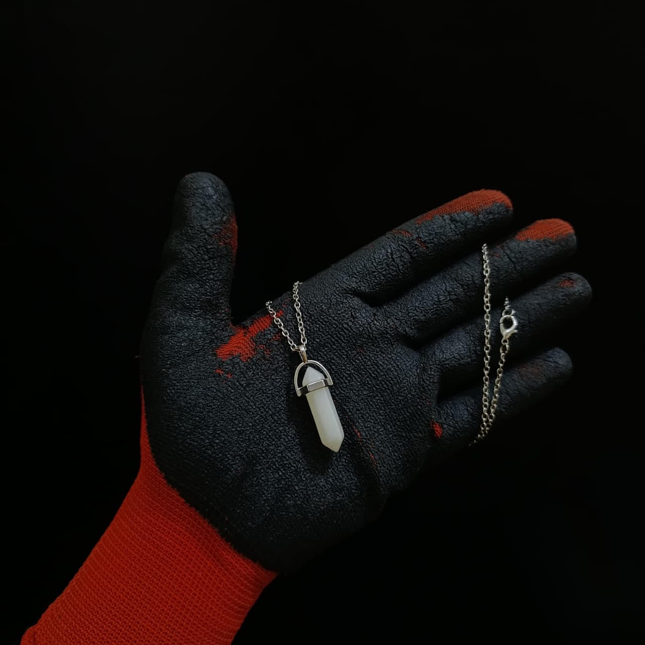 THE WHITE PRISM Chain