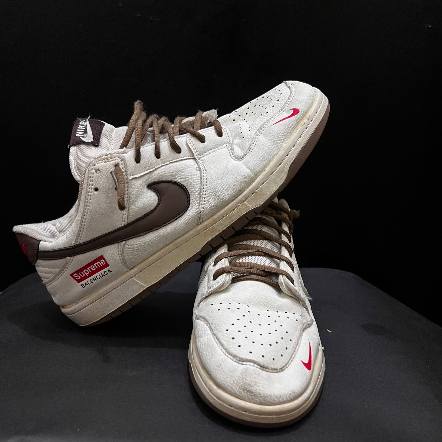 Nike Dunk Low Balenciga Sail 🤎
Size 9 & 10 Pak 🇵🇰