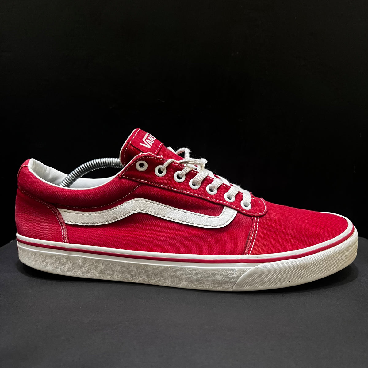 Vans Old School Fire ♥️😍
Size 12 & 13 Pak 🇵🇰