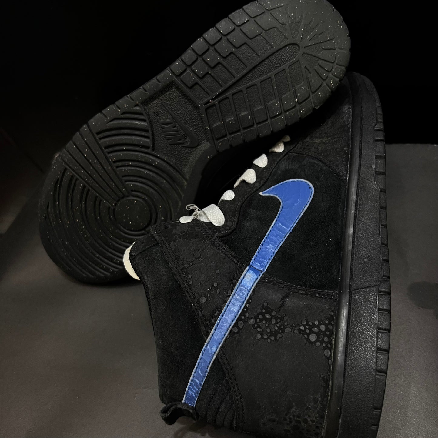 Nike Dunk High "Black/Varsity 🖤
Size 8 & 9 Pak 🇵🇰