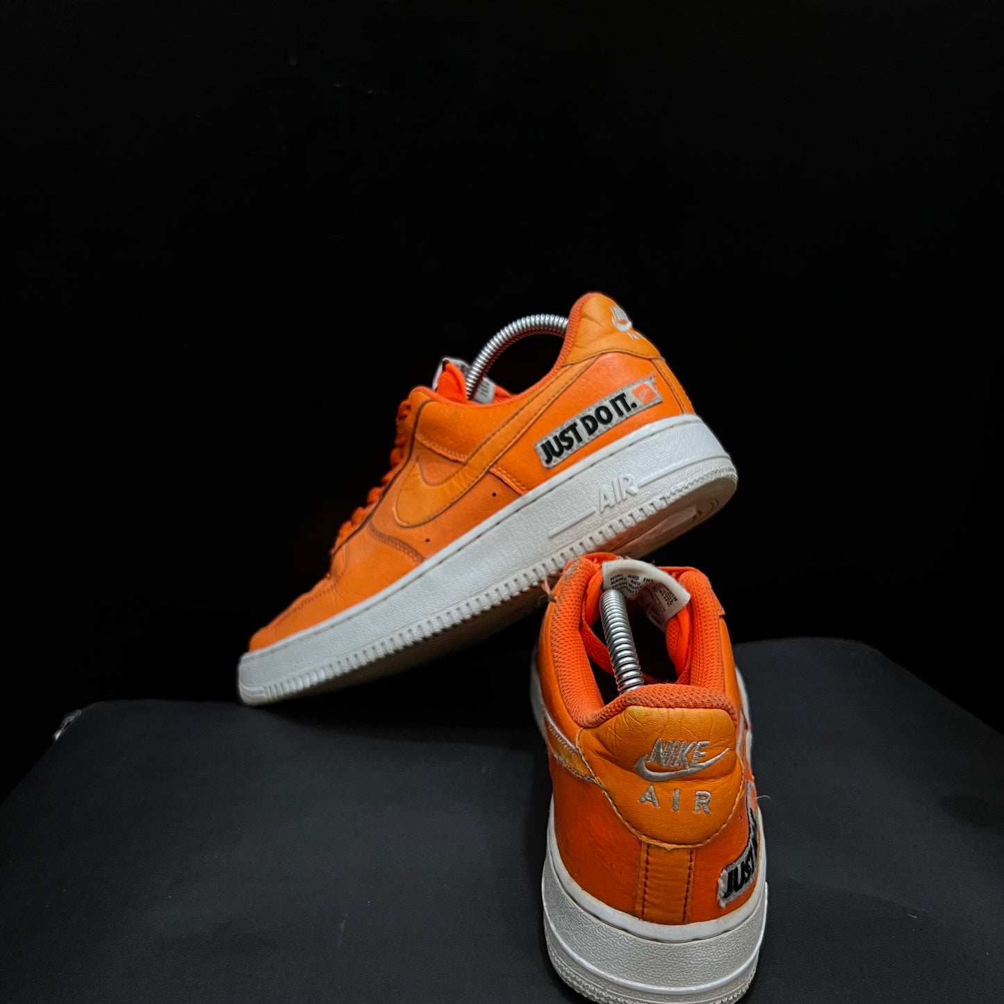 Nike Air Force 1 '07 Premium "Just Do It" ❤️
Size 7 & 8 Pak 🇵🇰
