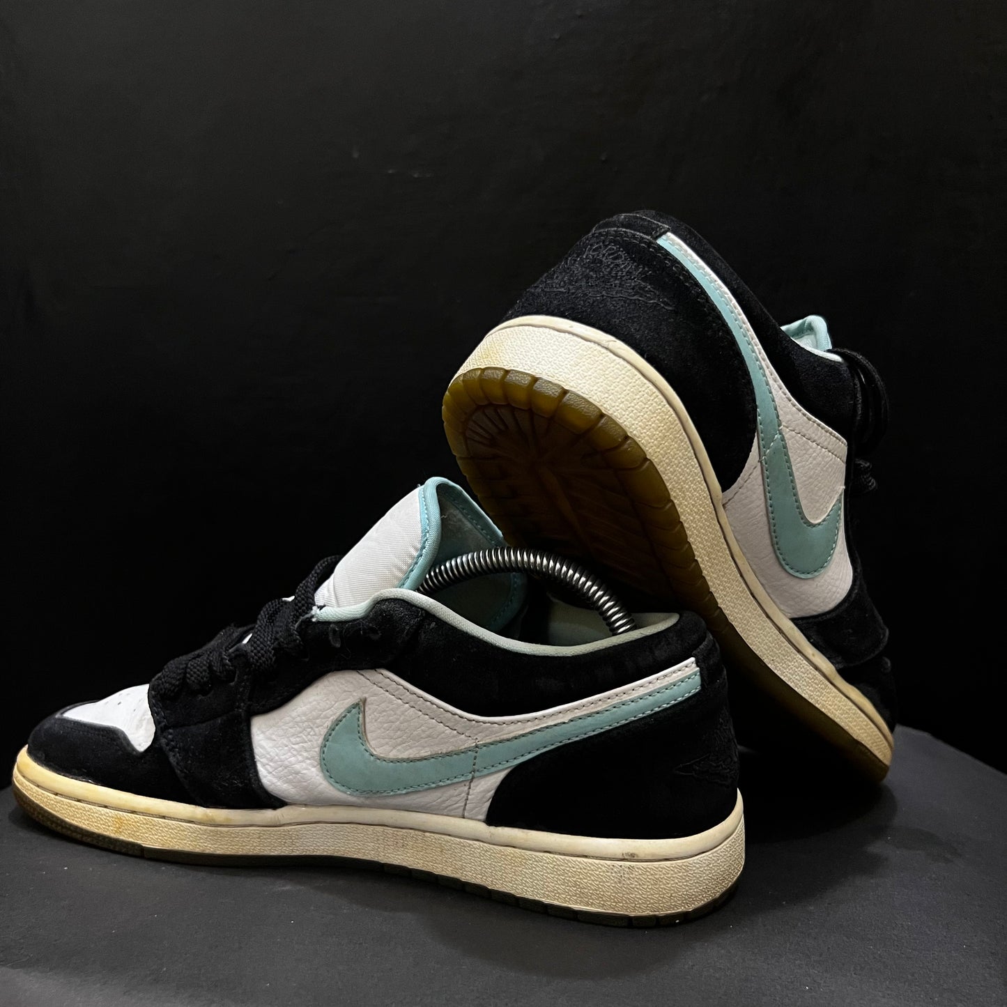 Jordan 1 Low Island Green🔥Size 6 & 7 Pak 🇵🇰