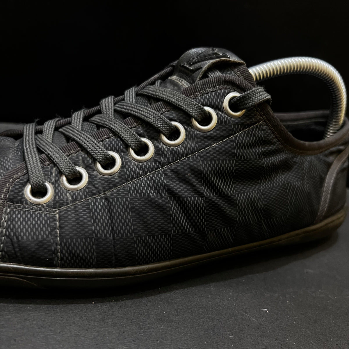 Louis Vuitton Black 🖤 Size 7 & 8 Pak 🇵🇰