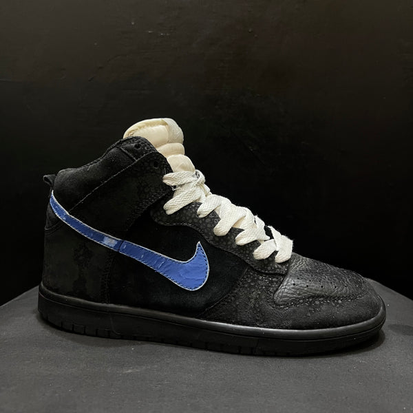 Nike Dunk High "Black/Varsity 🖤
Size 8 & 9 Pak 🇵🇰