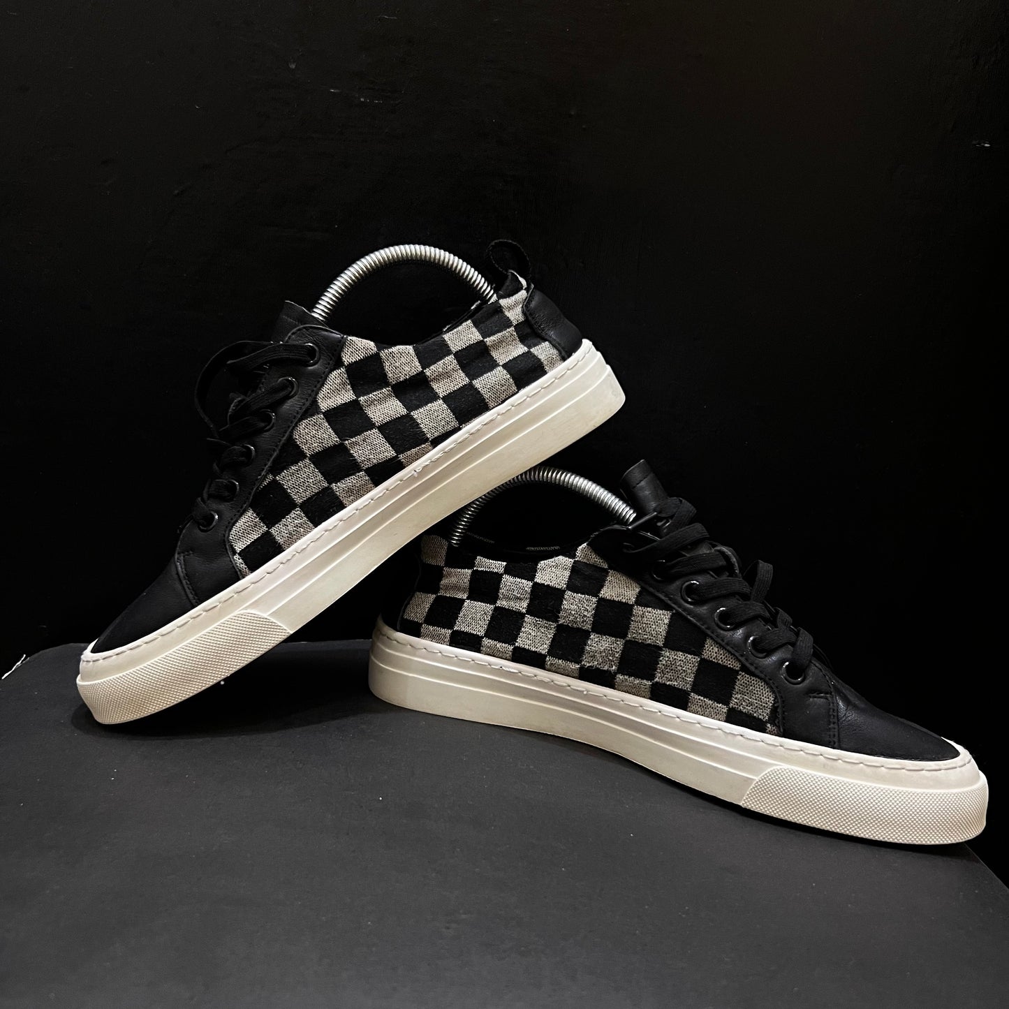 Vans Style 36 Old School 🖤 
Size 7 & 8 Pak 🇵🇰