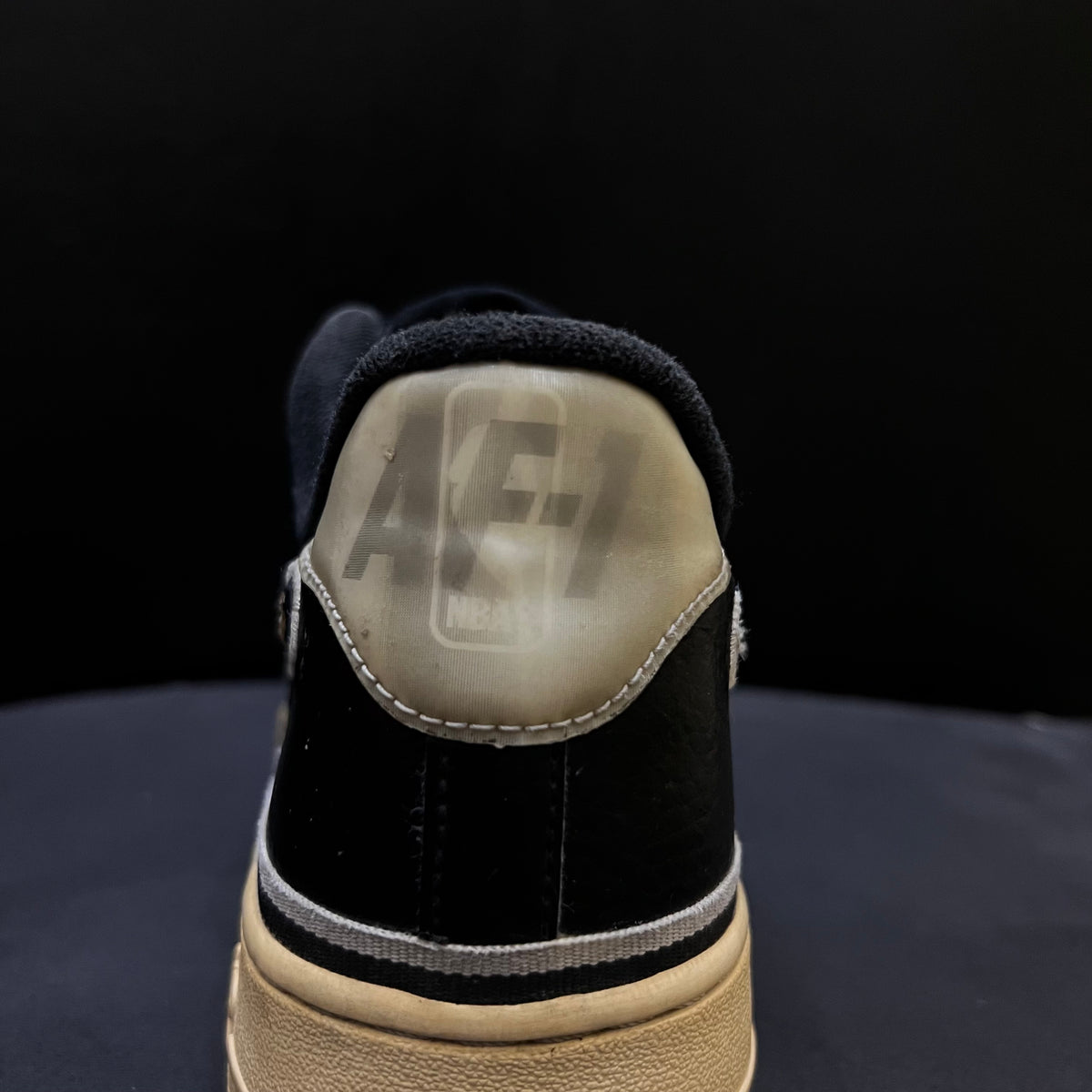 Nike Air Force 1 '07 LV8 Sport 'Black' ♥️😍
Size 9 & 10 Pak 🇵🇰