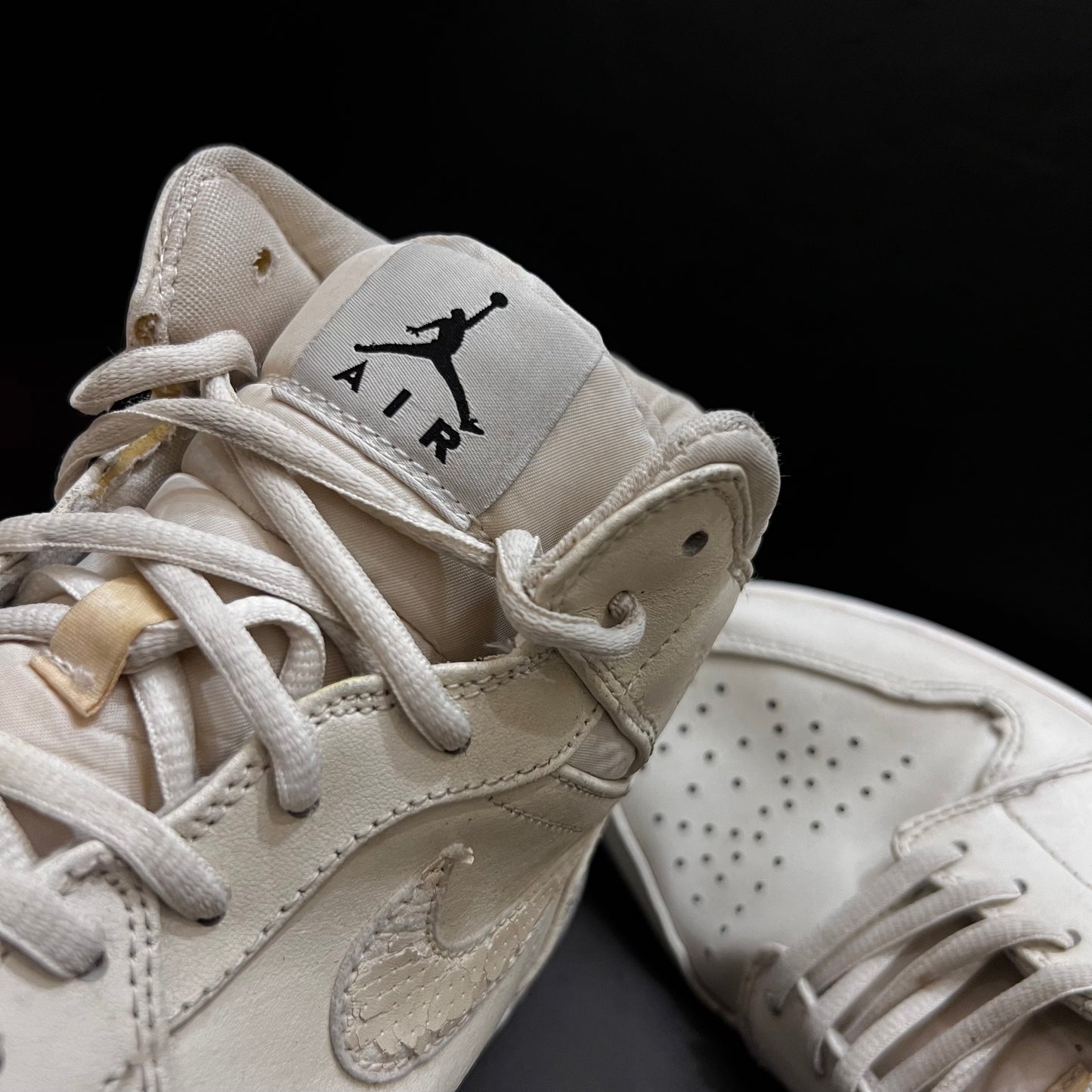 Air Jordan 1 Retro High PRM "Pure Platinum" 🤍 Size 11 & 12 Pak 🇵🇰