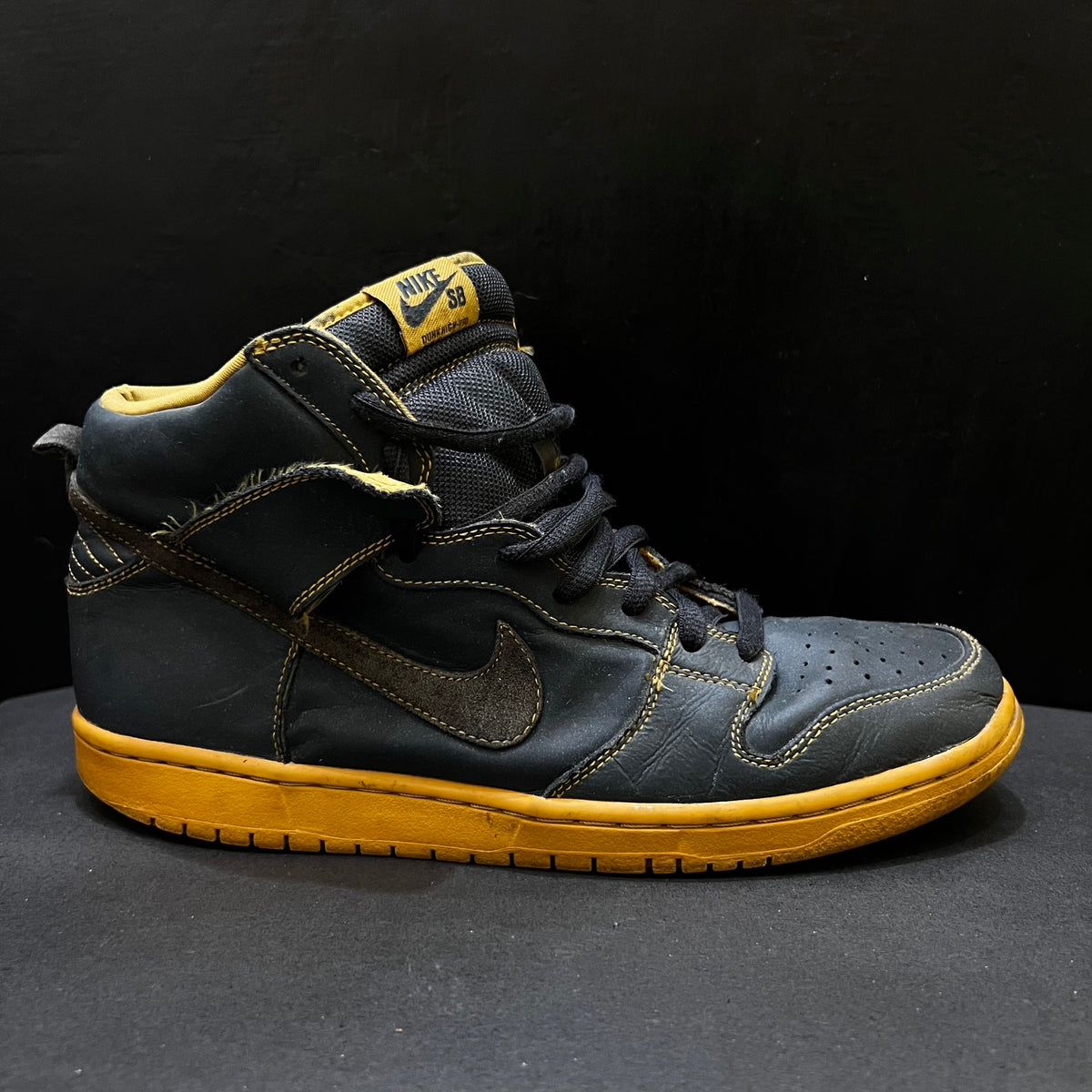 Nike Dunk High Pro SB (Anthracite/Golden Straw) 🤎🤎 Size 10 & 11 Pak 🇵🇰