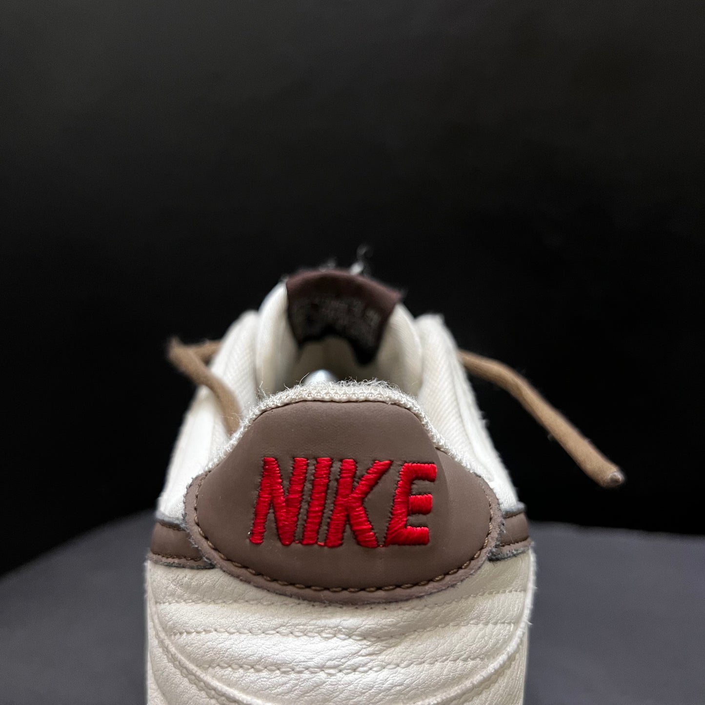 Nike Dunk Low Balenciga Sail 🤎
Size 9 & 10 Pak 🇵🇰