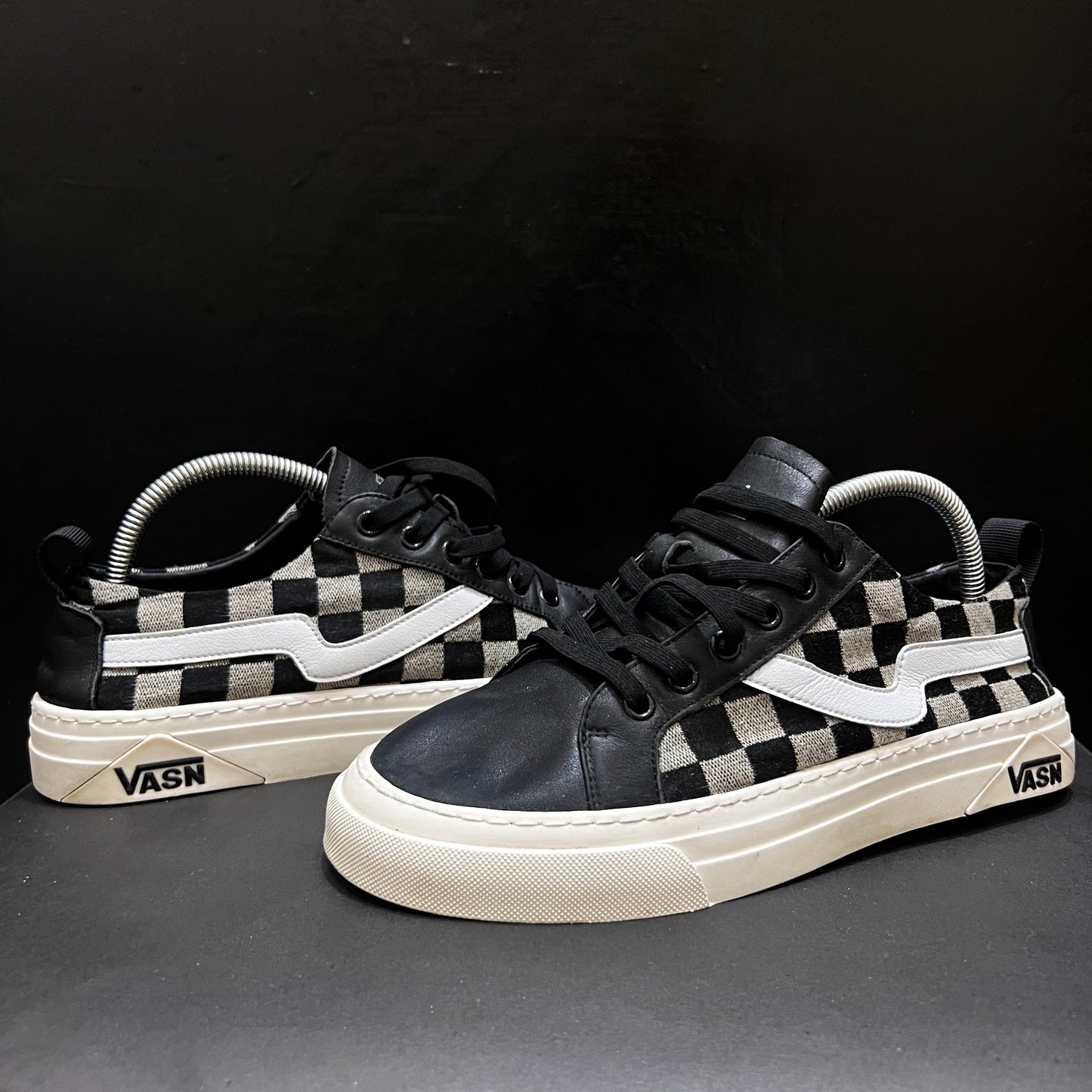 Vans Style 36 Old School 🖤 
Size 7 & 8 Pak 🇵🇰