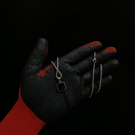 THE Black BOX Chain