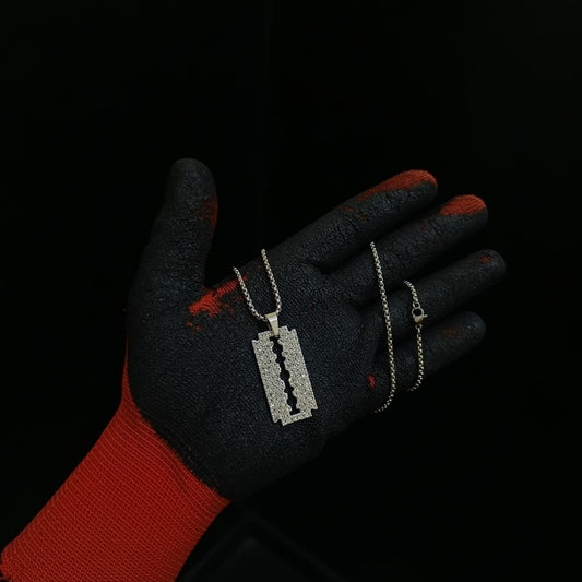 THE ICED RAZOR Chain