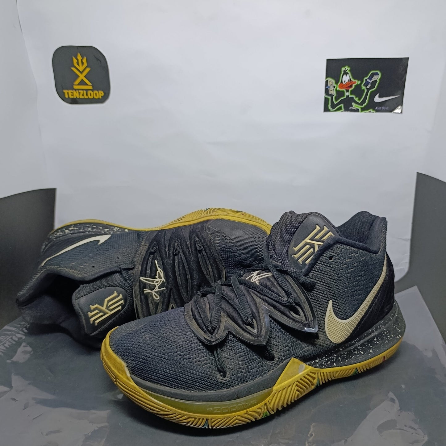 Nike Kyrie 5 Basketball 🔥 Size 6 & 7 🇵🇰