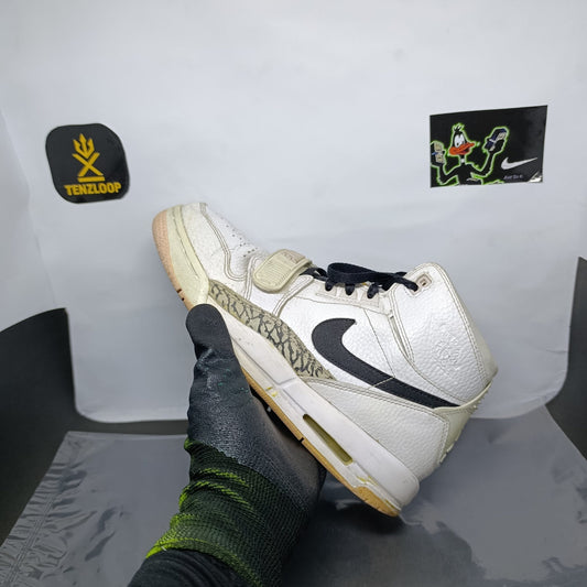 Air Jordan Legacy 312 GS ‘White Black Pink Foam’ 🤍 Size 5 & 6 Pak 🇵🇰