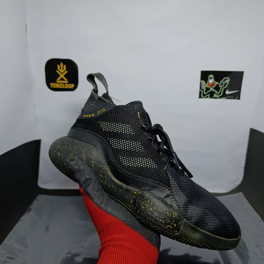 Adidas D Rose ❤️🔥 Size 8 & 9 Pak 🇵🇰