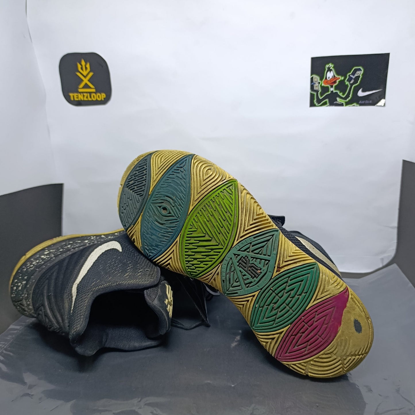 Nike Kyrie 5 Basketball 🔥 Size 6 & 7 🇵🇰