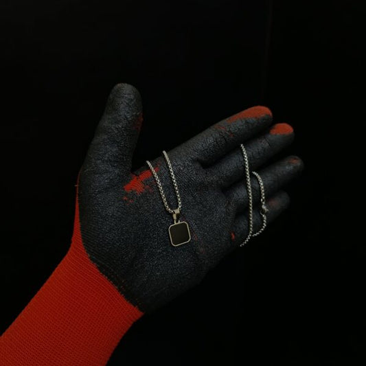 THE SQUARE ONYX Chain