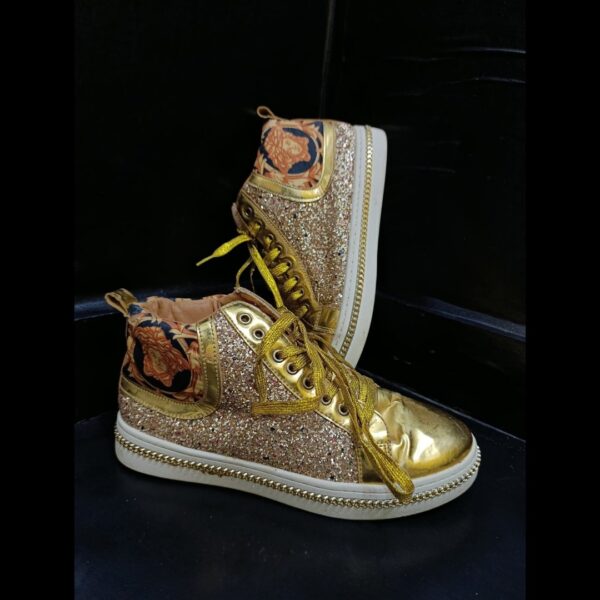 Versace Royal 🔥🔥🔥
Size 7 Pak 🇵🇰 - Image 3