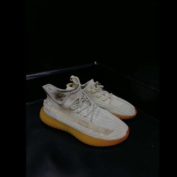 Yeezy 350 V2 🔥
Size 7 Pak 🇵🇰 - Image 2