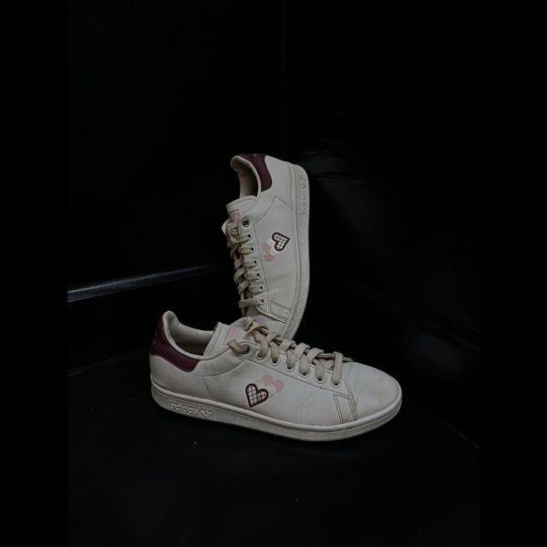 Adidas Stan Smith Victory Heart ❤️
Size 7 & 7.5 Pak 🇵🇰 - Image 2