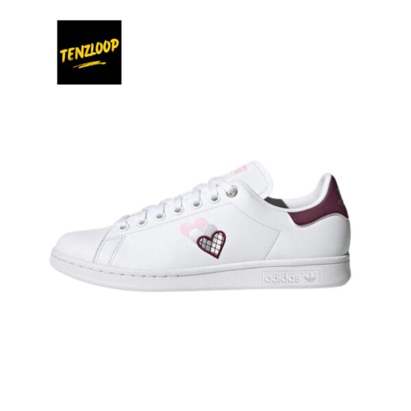Adidas Stan Smith Victory Heart ❤️
Size 7 & 7.5 Pak 🇵🇰