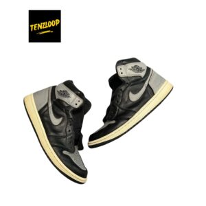 Air Jordan 1 Retro High 🔥
Size 7 Pak 🇵🇰