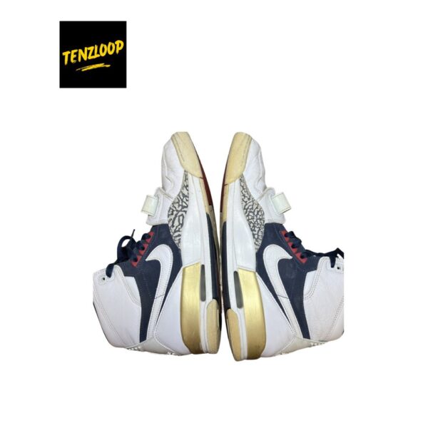 Jordan Legacy 312 🔥
Size 11 Pak 🇵🇰 - Image 2