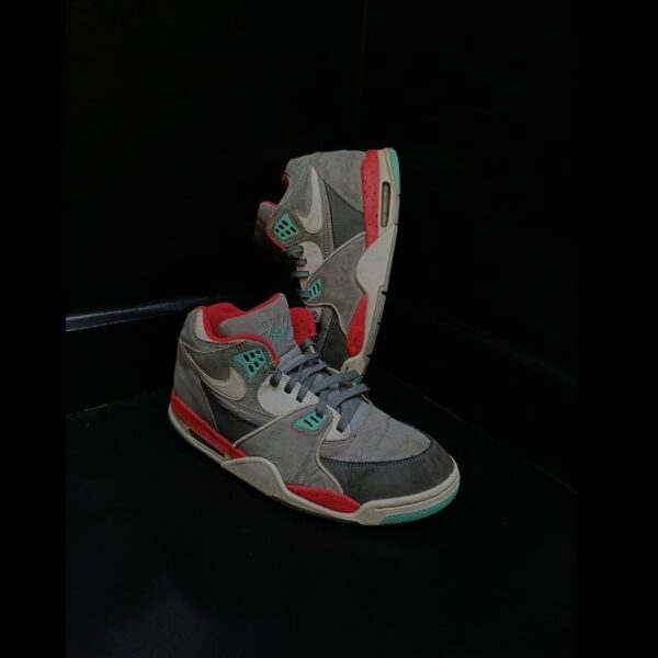 Nike Air Flight 89 ❤️
Size 9 & 10 Pak 🇵🇰 - Image 2