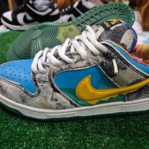 Original Nike SB Chunky Dunky Low X Ben & Jerry's (size US 9.5, EUR 43). 
UPC Verified
Rare pair...