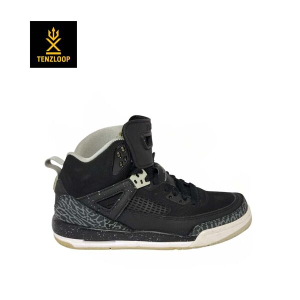 Nike Air Jordan Spizike ❤️
Size 7 & 8 Pak 🇵🇰