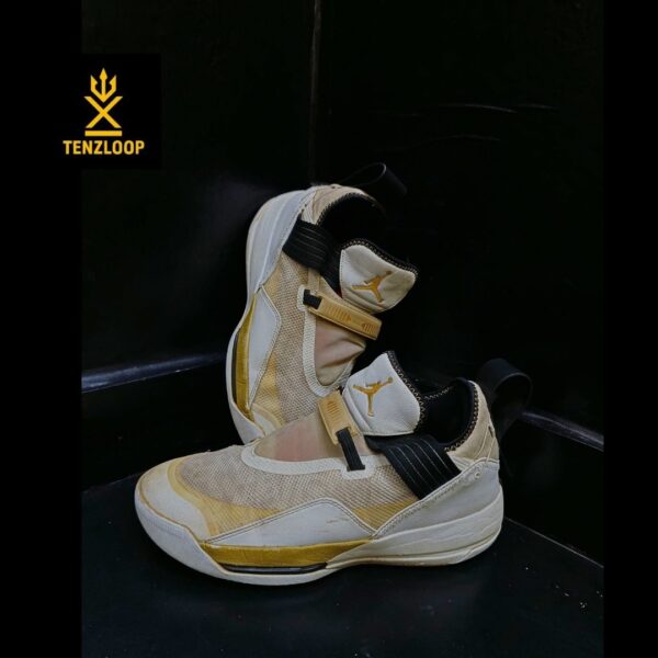 Nike Air Jordan 33 ❤
Size 8 & 9 & 10 Pak 🇵🇰 - Image 2