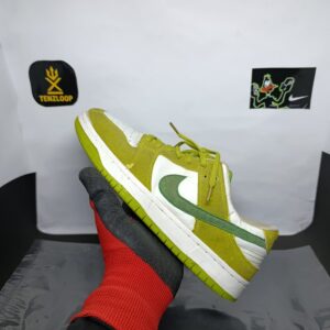 Nike SB Dunk Low Green Apple ❤️
Size 7 & 8 Pak 🇵🇰