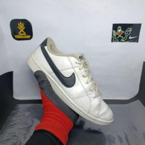 Nike Court Royale 🤍
Size 7 & 8 Pak 🇵🇰