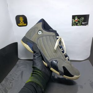 Air Jordan 14 Retro Graphite Navy 🩶
Size 11 & 12 Pak 🇵🇰