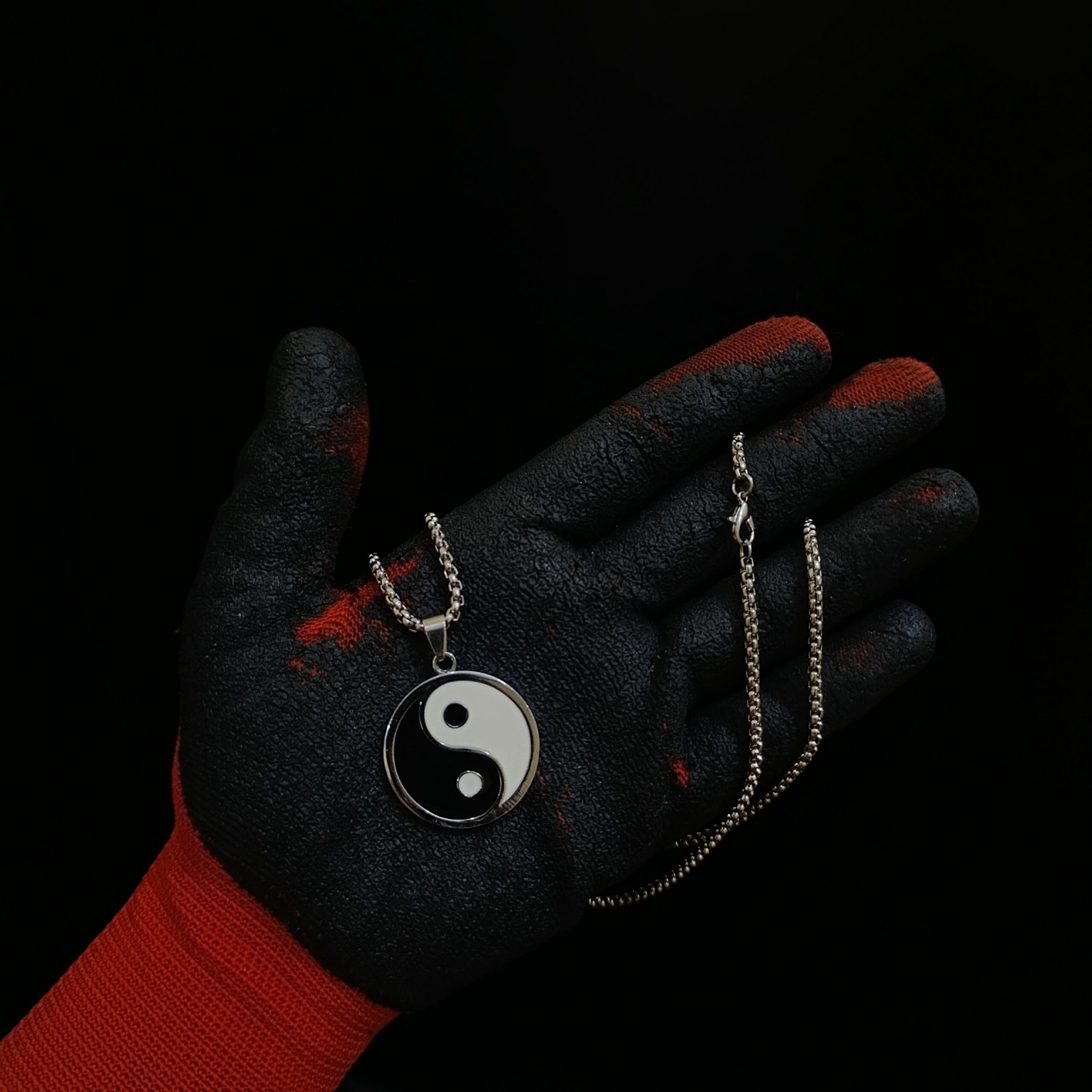 THE DUALITY Chain